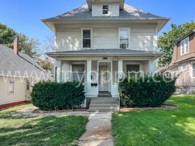 Main picture of 1020 N 32nd St