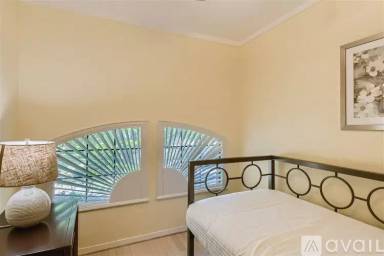 Main picture of 4129 Holland Ave
