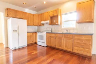 Main picture of 1004 N Mason St