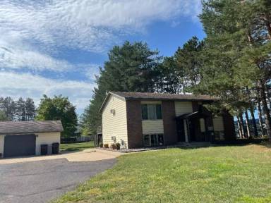Main picture of 13241 Bradley Blvd