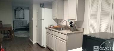 Main picture of 10 Springwood Ave