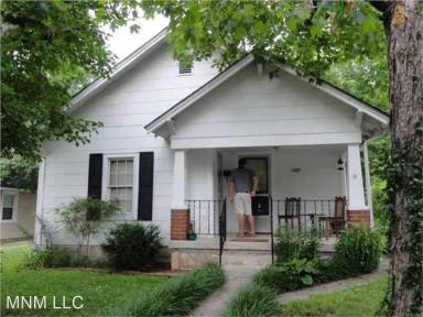 Main picture of 1357 Kenton St