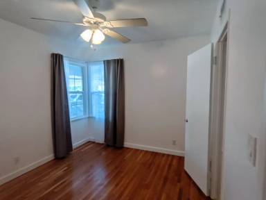 Main picture of 18649 Vincennes St