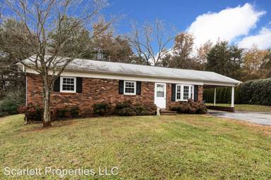 Main picture of 5575 Hillside Ct