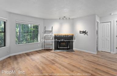 Main picture of The Pearl At Kruse Way