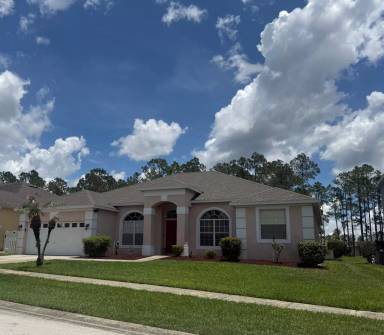 Main picture of 218 N Hampton Dr