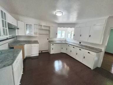Main picture of 410 Washington Ave