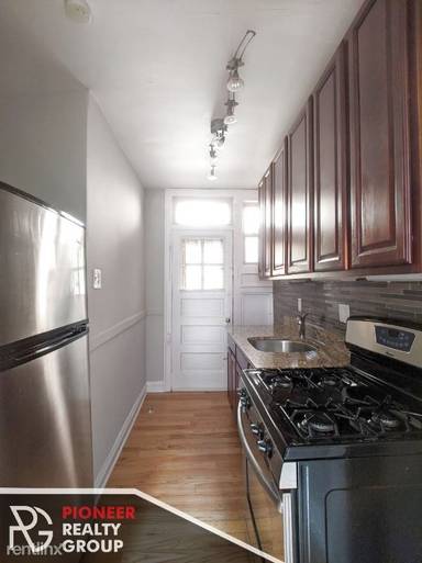 Main picture of 540-48 W Surf St