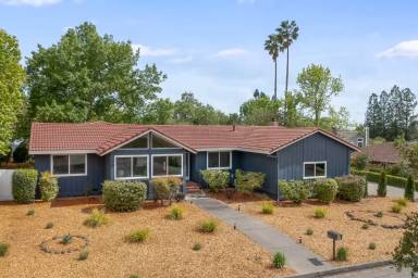 Main picture of 128 El Portola Dr