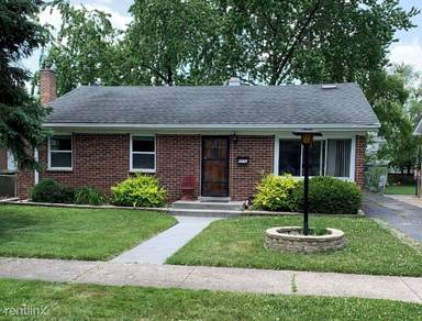 Main picture of 8840 S 50th Ave