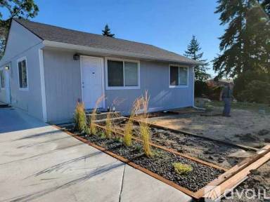 Main picture of 3004 S 80th St