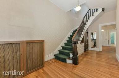 Main picture of 54 Jefferson St