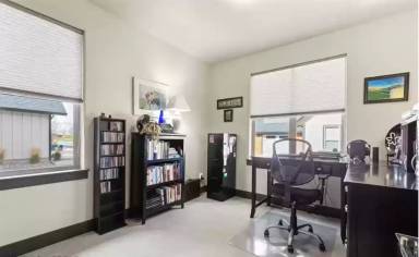 Main picture of 3188 Fen Way