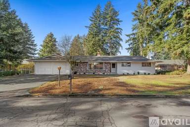 Main picture of 3716 NE 99th Ave