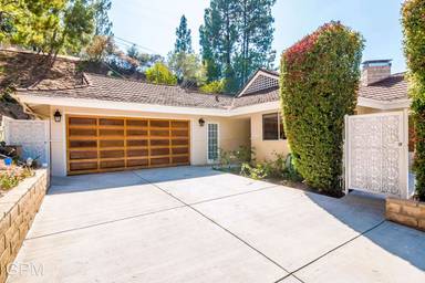 Main picture of 5610 Stardust Rd