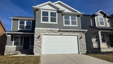 Main picture of 668 N Boseman Way