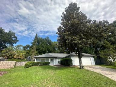 Main picture of 6630 SW 82nd Ter