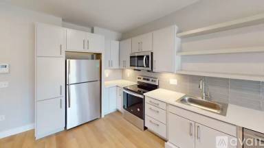 Main picture of 250 Centre St Apartments