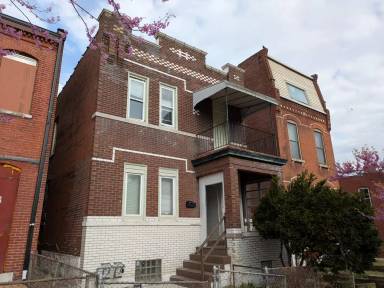 Main picture of 3841 Iowa Ave