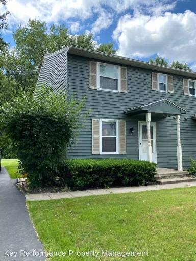 Main picture of 35 Willowick Dr