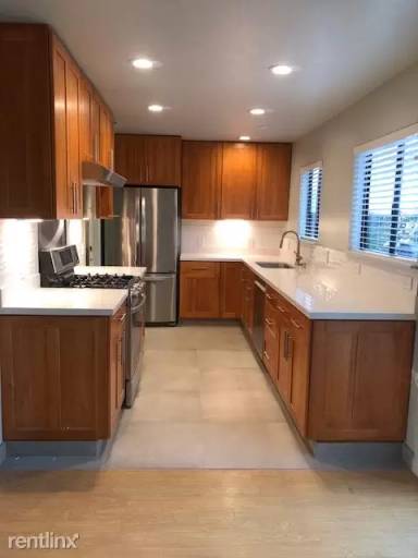 Main picture of 15 Flower St
