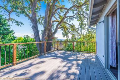 Main picture of 5120 SW 1st Ave