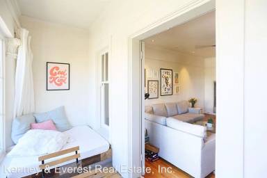 Main picture of 304 Walnut St