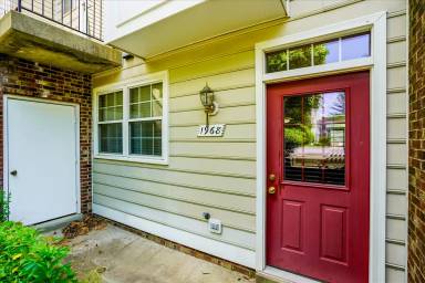 Main picture of 1968 Pawlet Dr