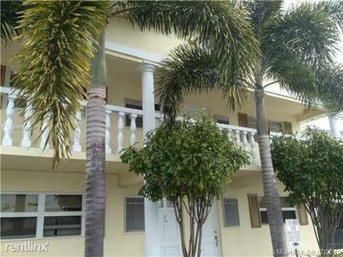 Main picture of 4820 NE 23rd Ave