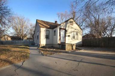 Main picture of 817 Cleary Ave