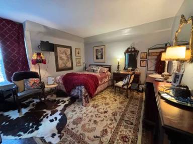 Main picture of 425 S Washington St