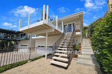 Main picture of 1275 Buena Vista St