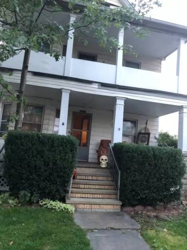 Main picture of 4064 E 57th St