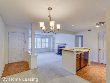 Main picture of 212 W 10th St