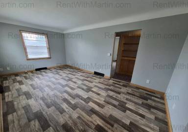 Main picture of 413 Hope Ave