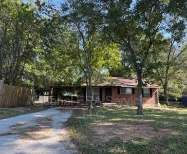 Main picture of 261 Whipporwill Way