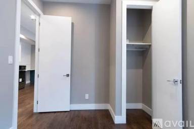 Main picture of 279 E 95th St