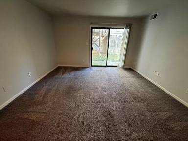Main picture of 360 S Rosenberger Ave