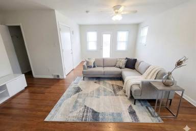 Main picture of 2726 Cranston Rd