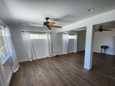 Main picture of 239 Old Settler Rd