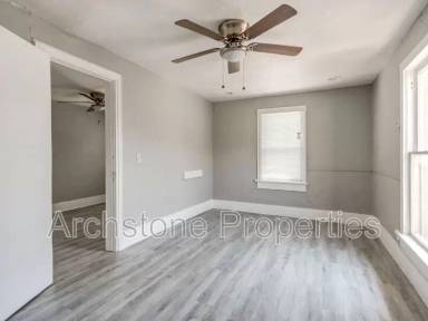 Main picture of 4407 N Military Ave