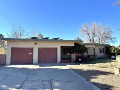 Main picture of 1421 Standford Dr NE
