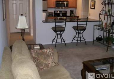Main picture of 2875 Palm Beach Blvd