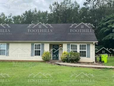 Main picture of 1419 Oak Hill Dr