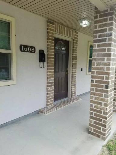 Main picture of 1602 Avenue B