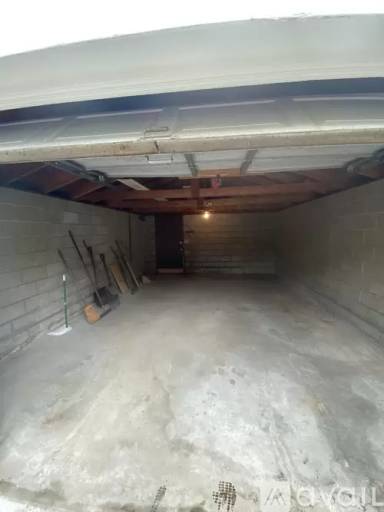 Main picture of 216 Woodbine St