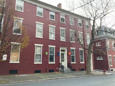 Main picture of 226 E Orange St