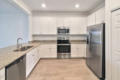 Main picture of 23992 Skyflower Ct