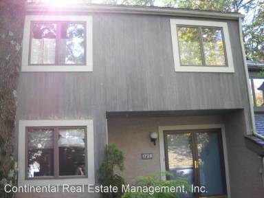 Main picture of 1722 Woodledge Cir