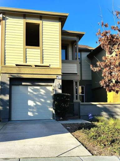 Main picture of 313 Jacquelyn Ln